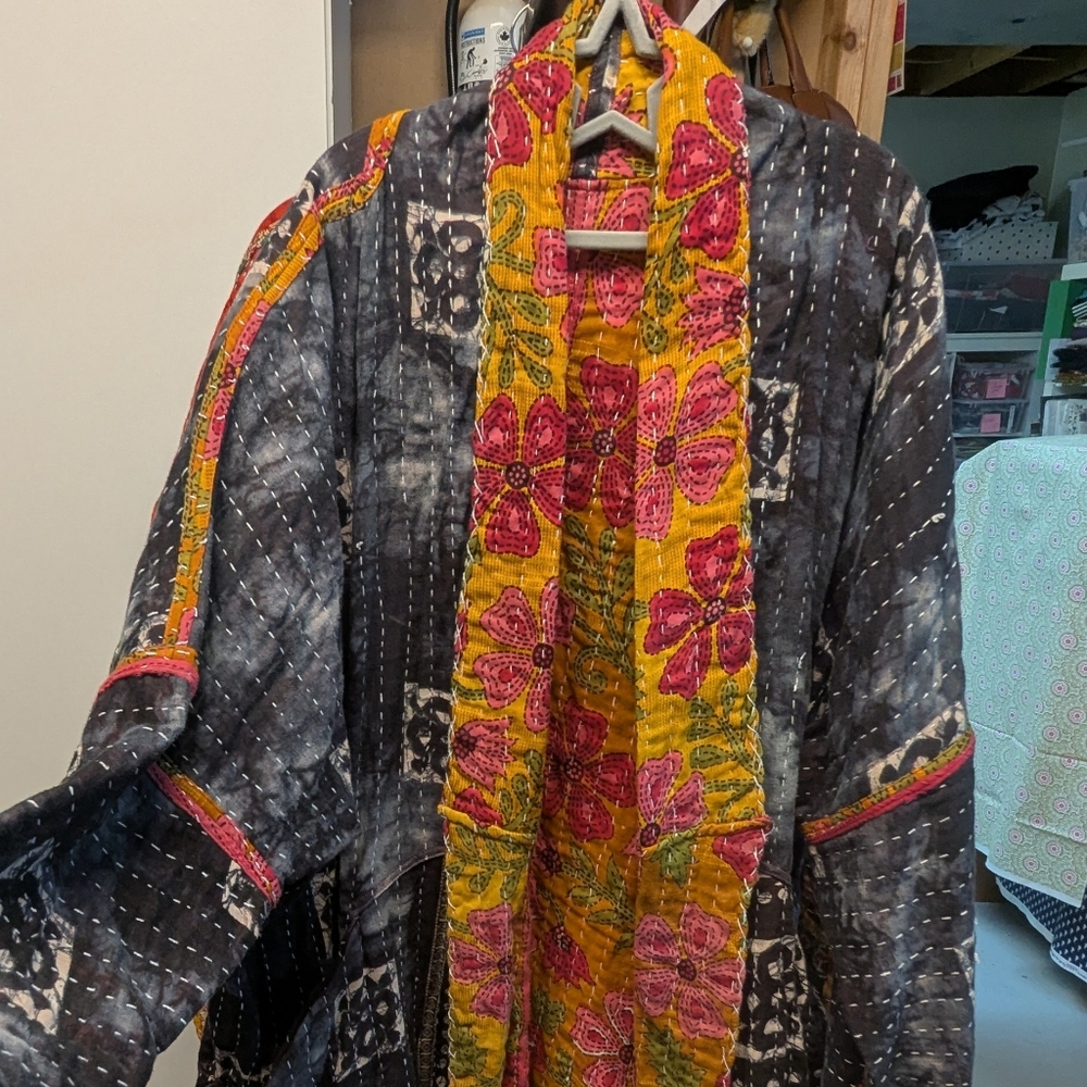Reversible Kantha Jacket - Picture 2 of 4
